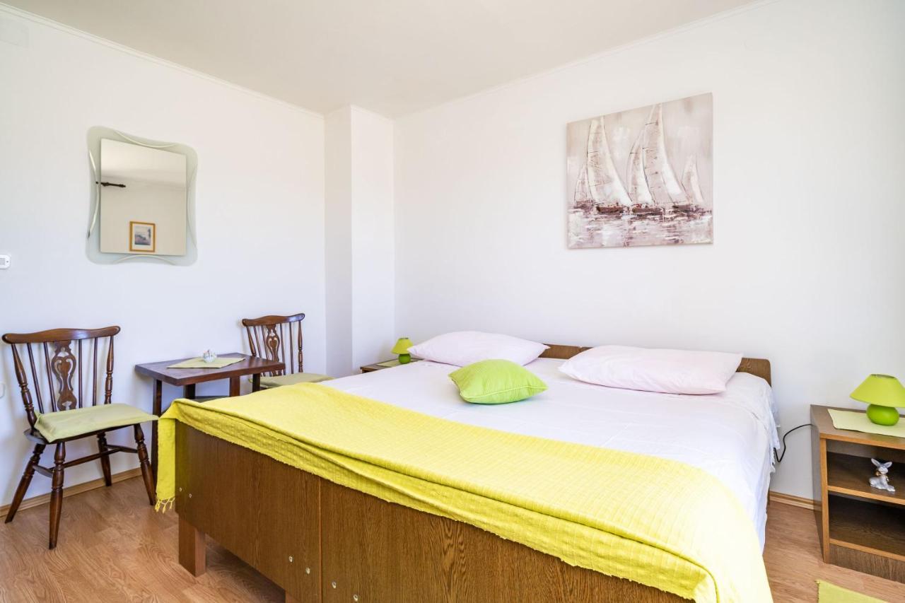 Apartment Laurel Leaf Lovorno Kültér fotó